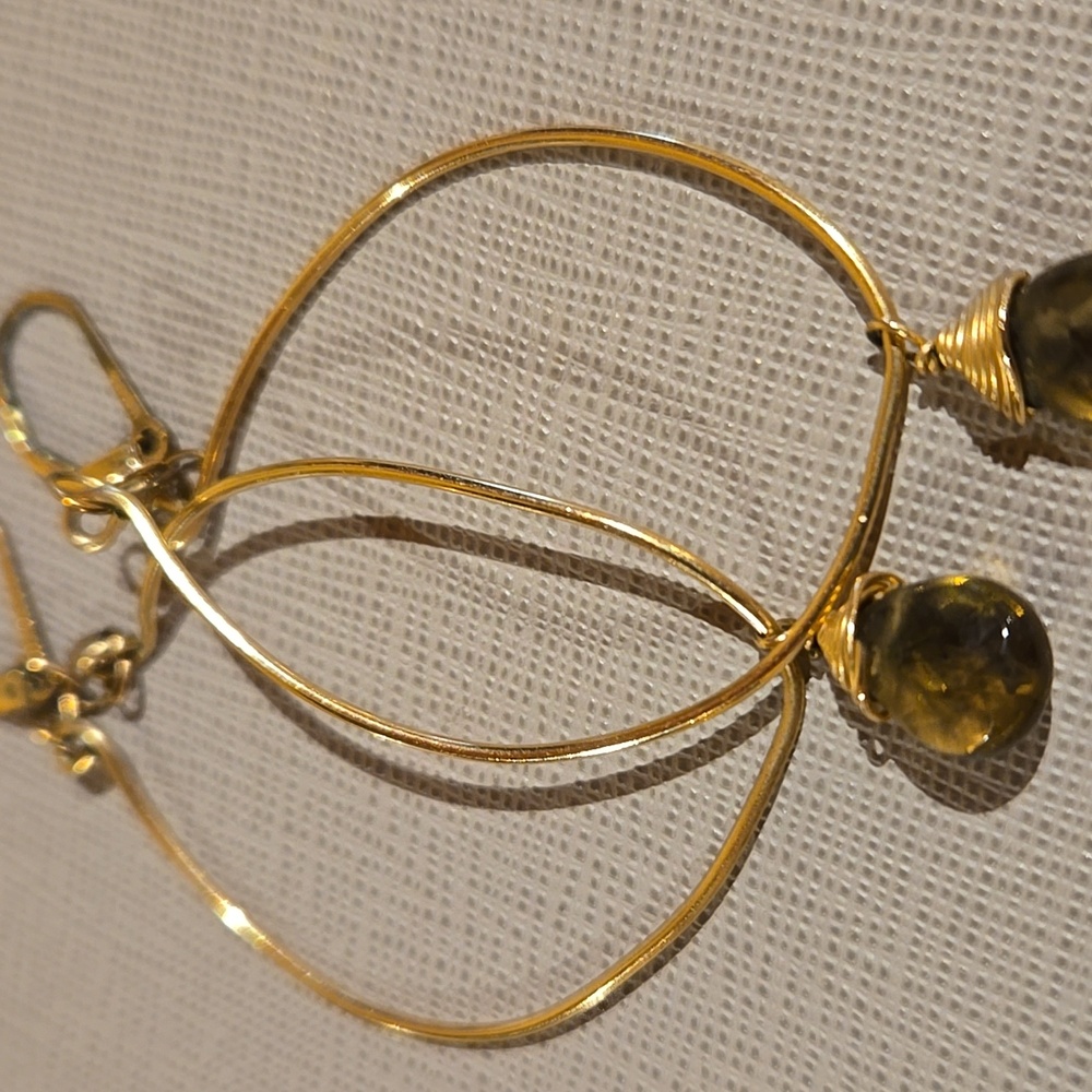 Elegant Gold Hoop Earrings with Purple/brownish Gemstone - Picture 5 of 8